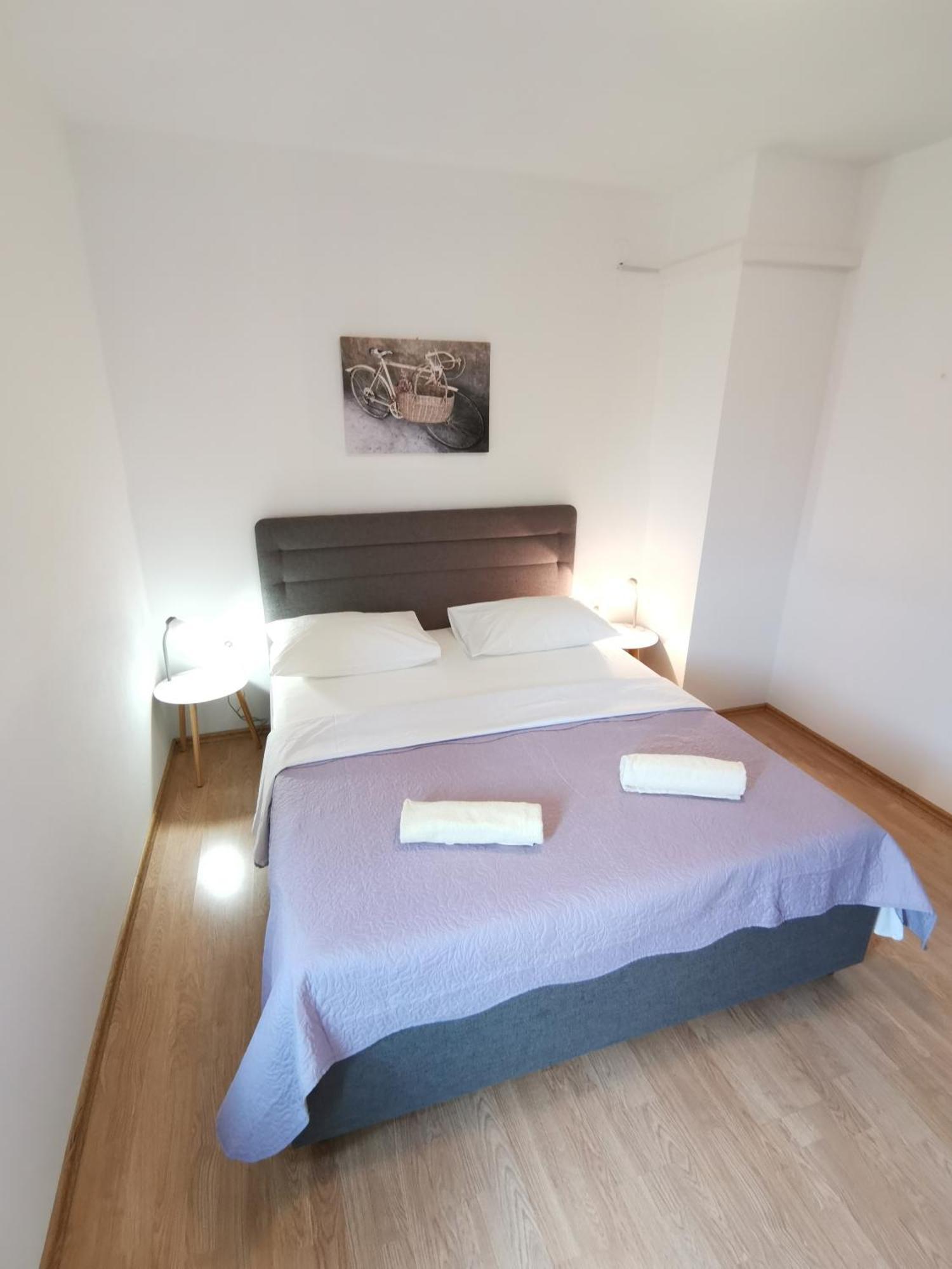 קרק Apartman Sintic חדר תמונה